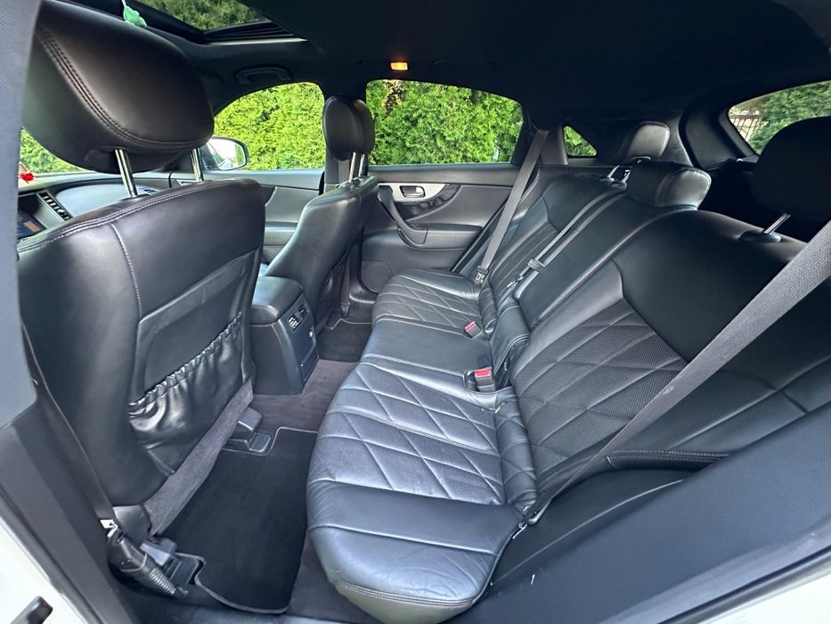 Infiniti FX 30d S.