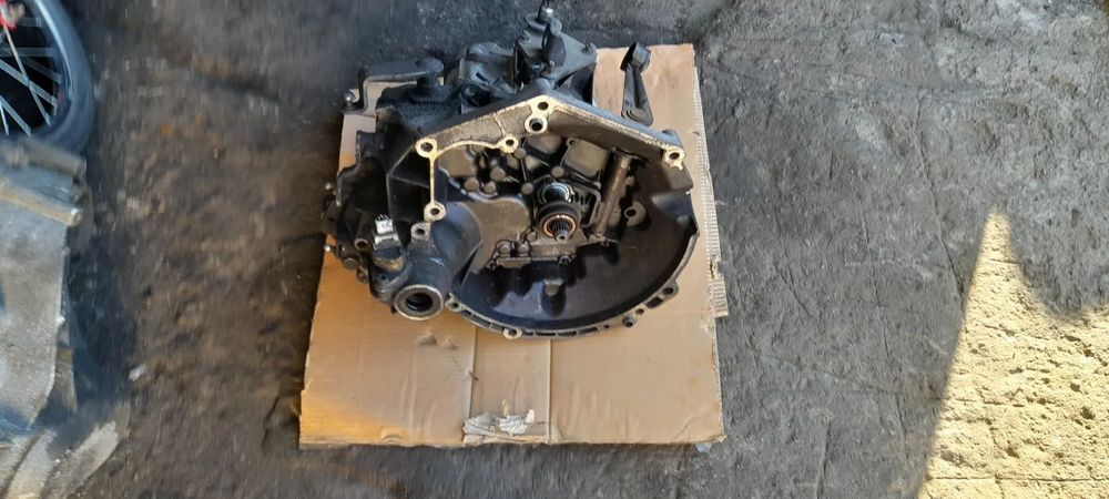 SKRZYNIA BIEGÓW PEUGEOT 206 1,6b