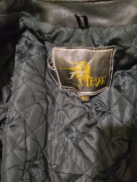 Blusão de cabedal em bom estado