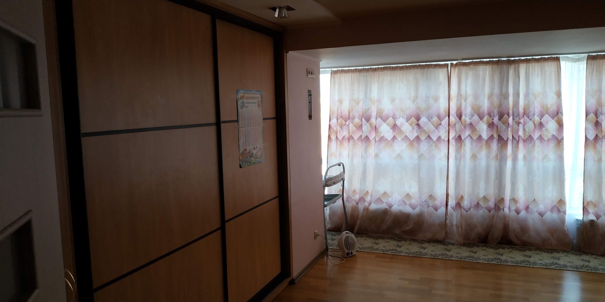 Продам 2-х комн.кварт. студия центр