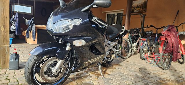 Kawasaki zzr 1200 motocykl mocny sport turystyk