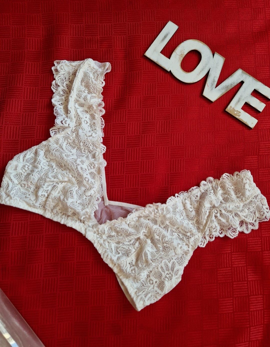 Бюст Victoria's Secret розмір S 75B бюстгальтер жіноча спідня білизна