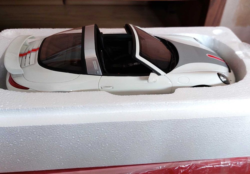 Miniatura Porsche 911 (991) Targa by Techart 2016 GT Spirit 1:18