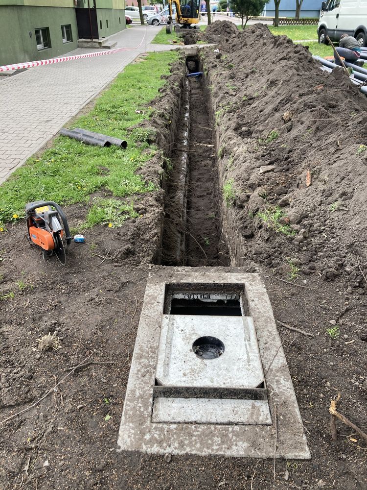 Rozbiórki wyburzenia roboty ziemne wykopy transport koparka wywrotka