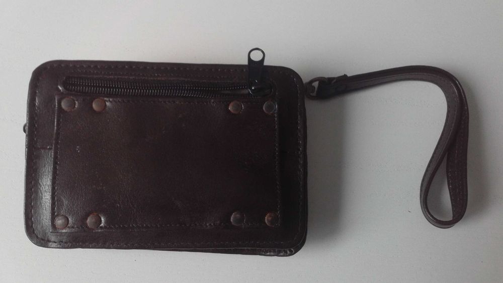 Mała skórzana torebka na dokumenty - męska saszetka