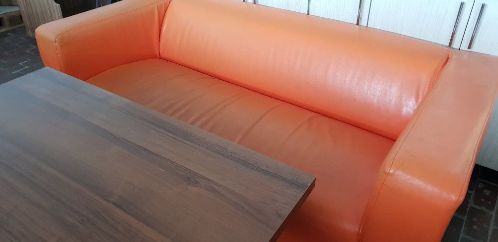 Kanapa pomarańczowa