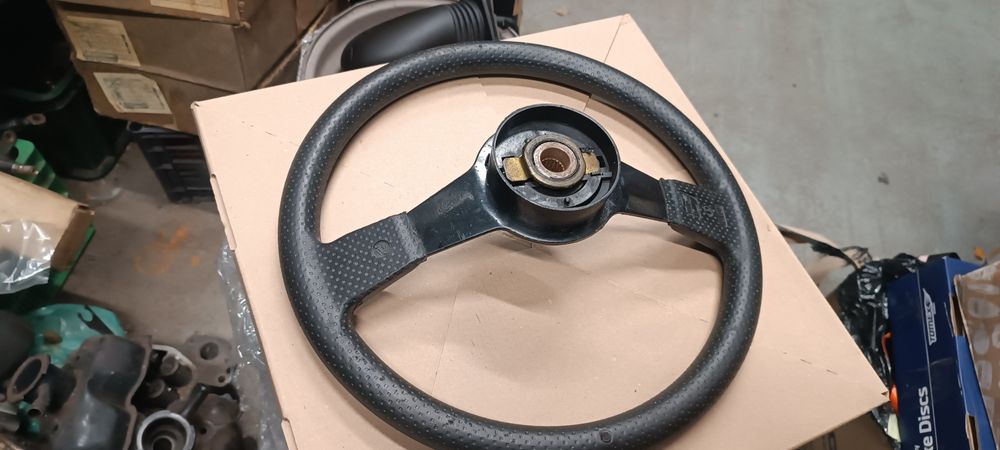 Fiat 126p kierownica nowa oryginalna FSM kompletna