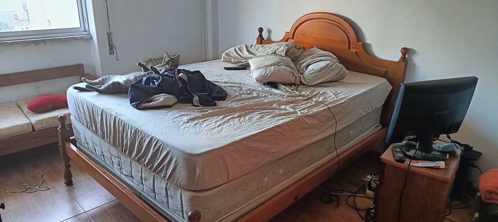 Cama casal pinho mel