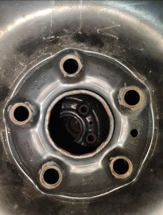 Шини на дисках 205 60 r16, vw, ковпаки
