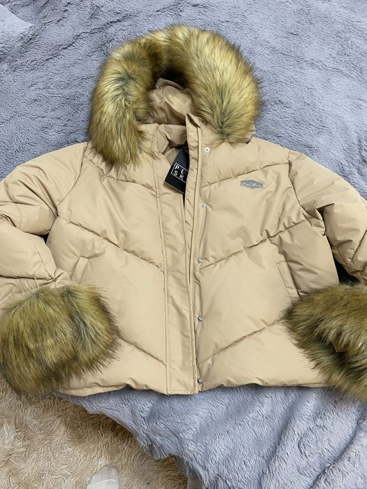 Зимова коротка куртка