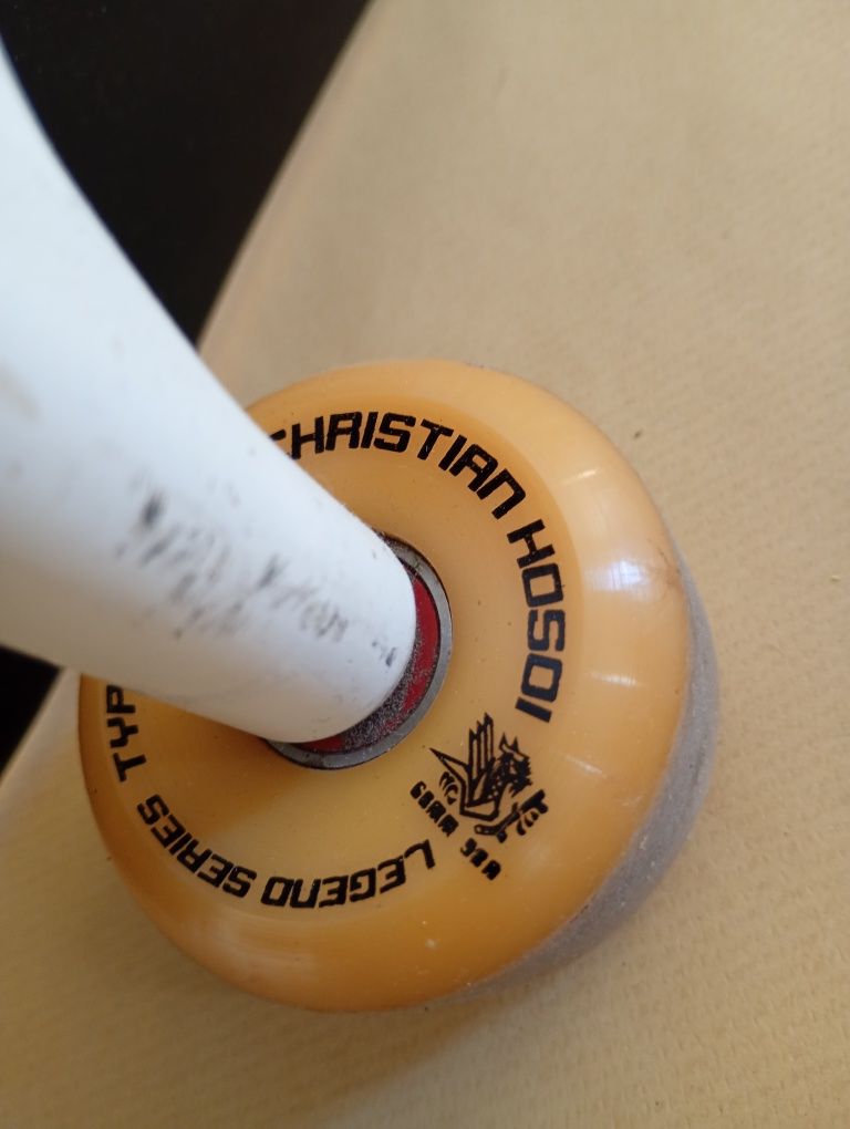 Skate Profissional + Equipamentos