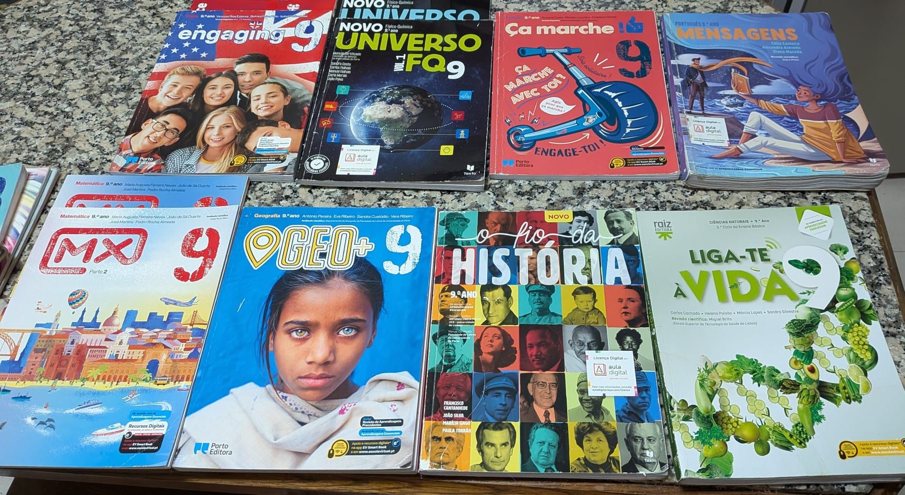 Manuais escolares 9 ano