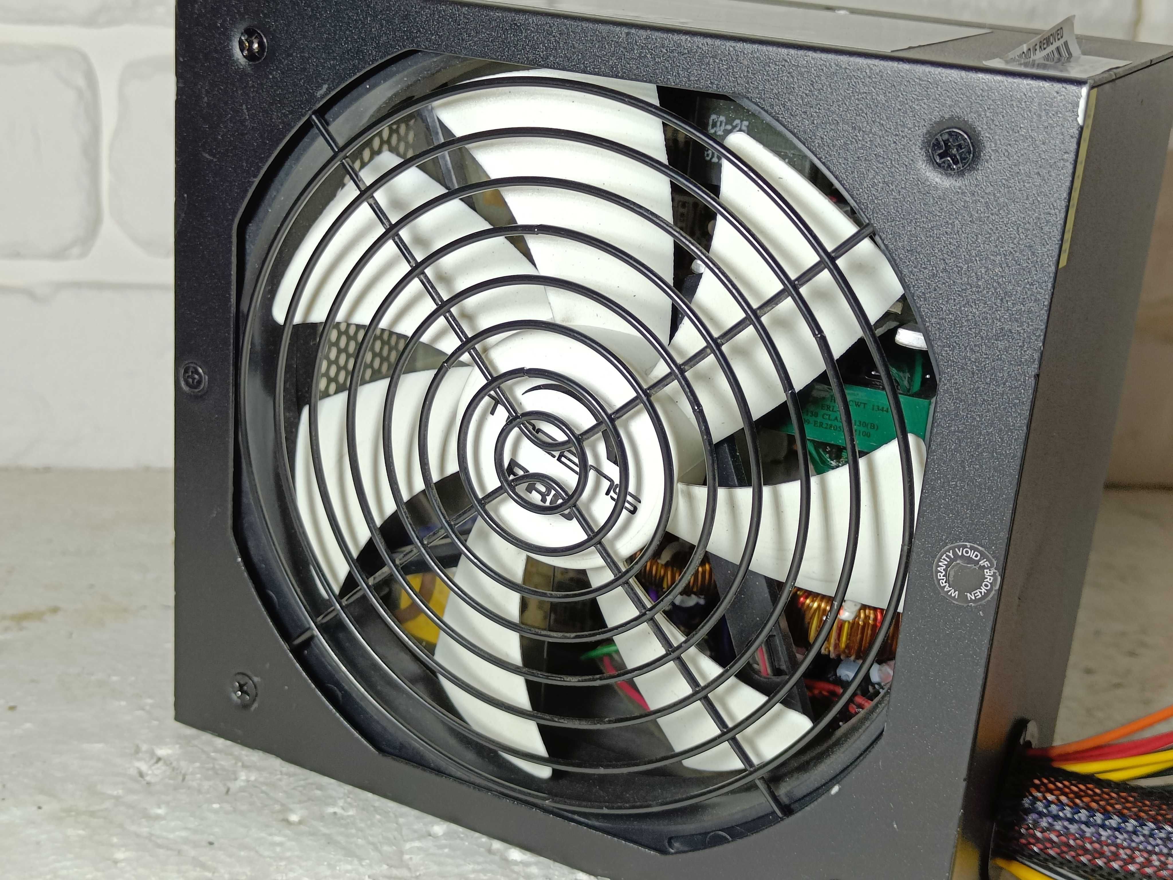 Блок живлення TRACENS RADIX VI 650W 85+ PLUS ВІДМІННИЙ стан 8+8GPU