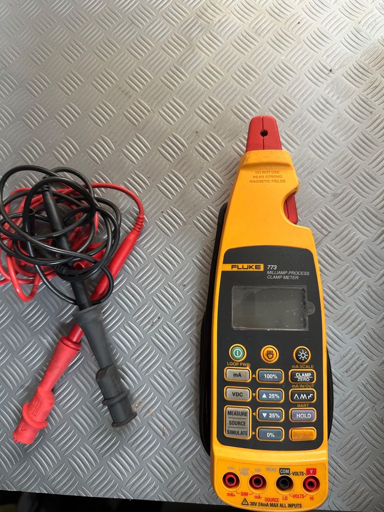 Fluke 773 milliamp process clamp meter