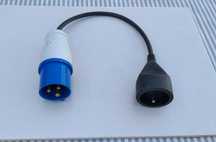 Adaptador Autocaravana 220V - P17 (1)