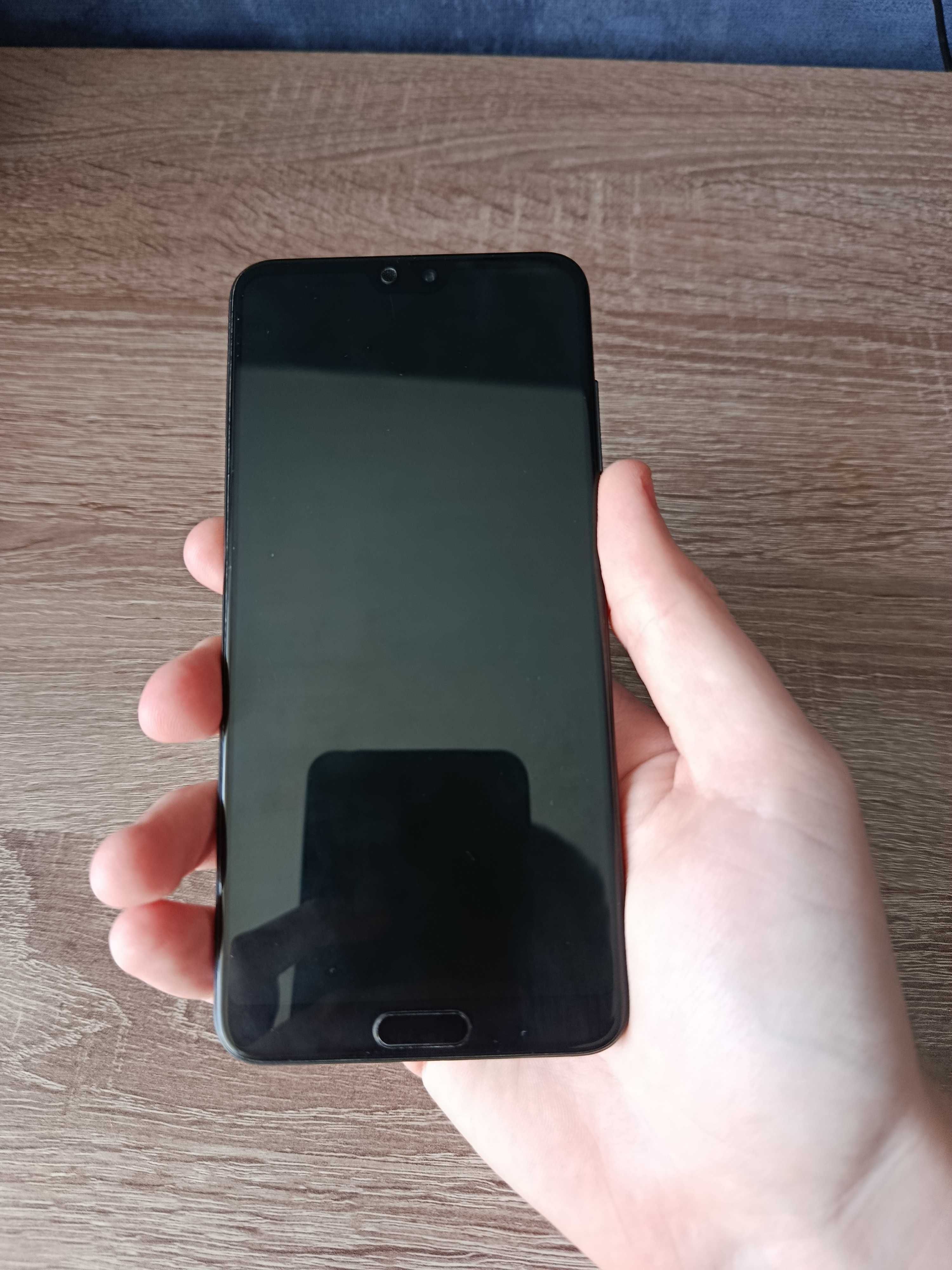 Продам Huawei p20 Pro 6/128gb
