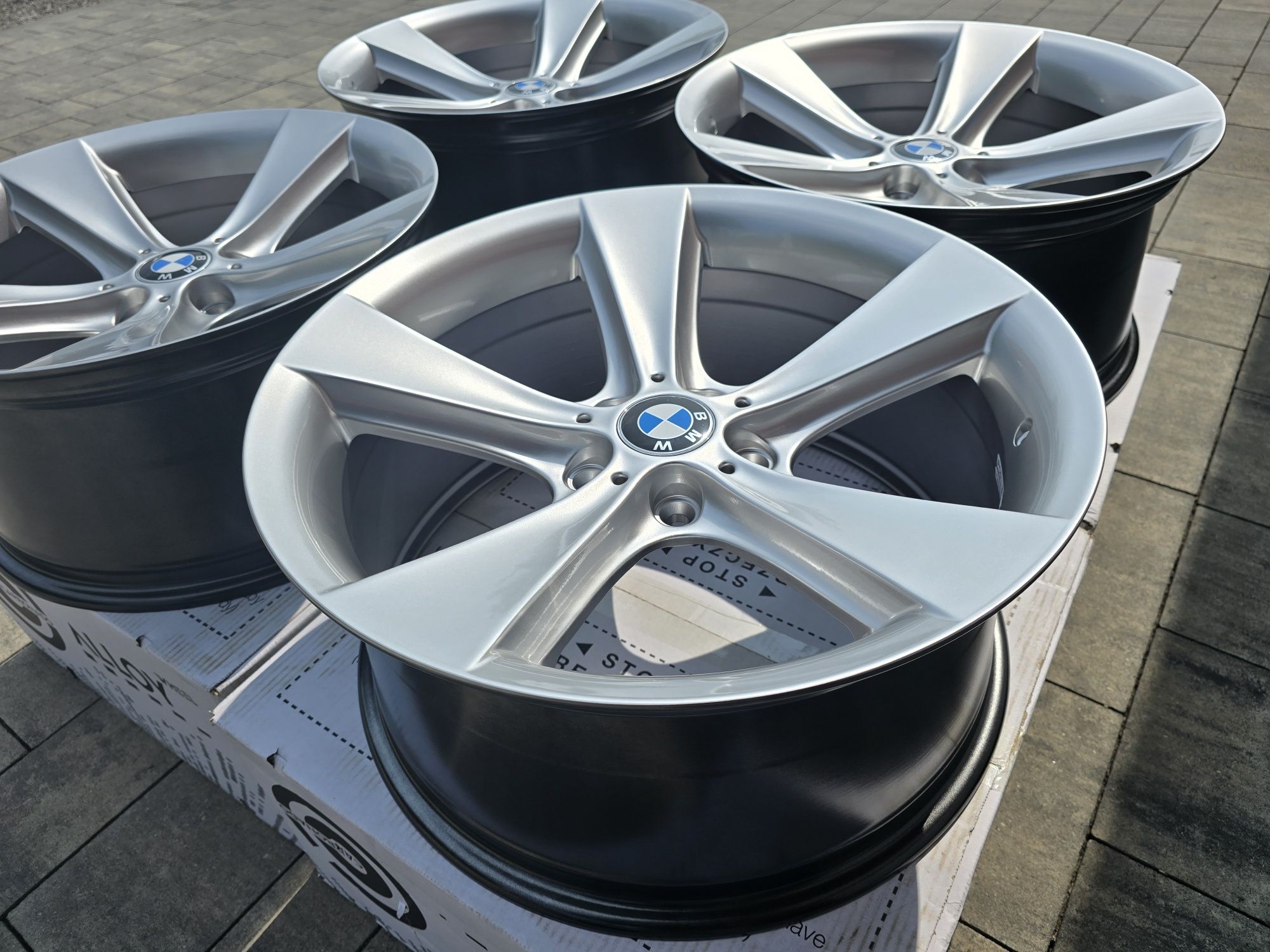 Alufelgi 19" 5x120 9J ET24 BMW E60 E61 E39 E65 WKLĘSŁE !