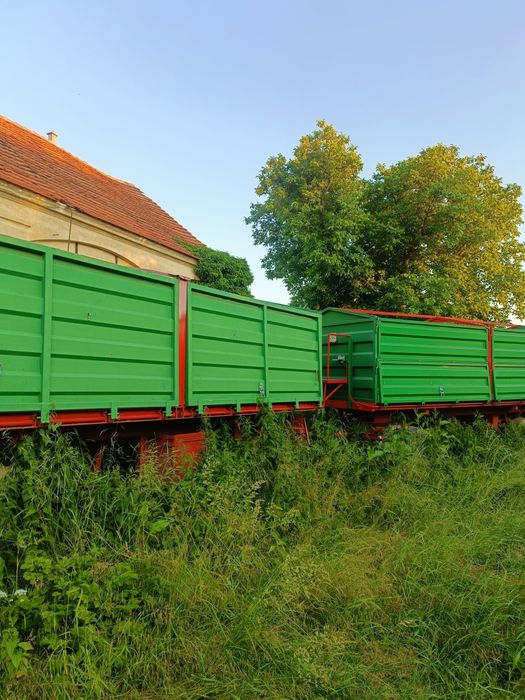 Przyczepy rolnicze Hl8011 wywrotki