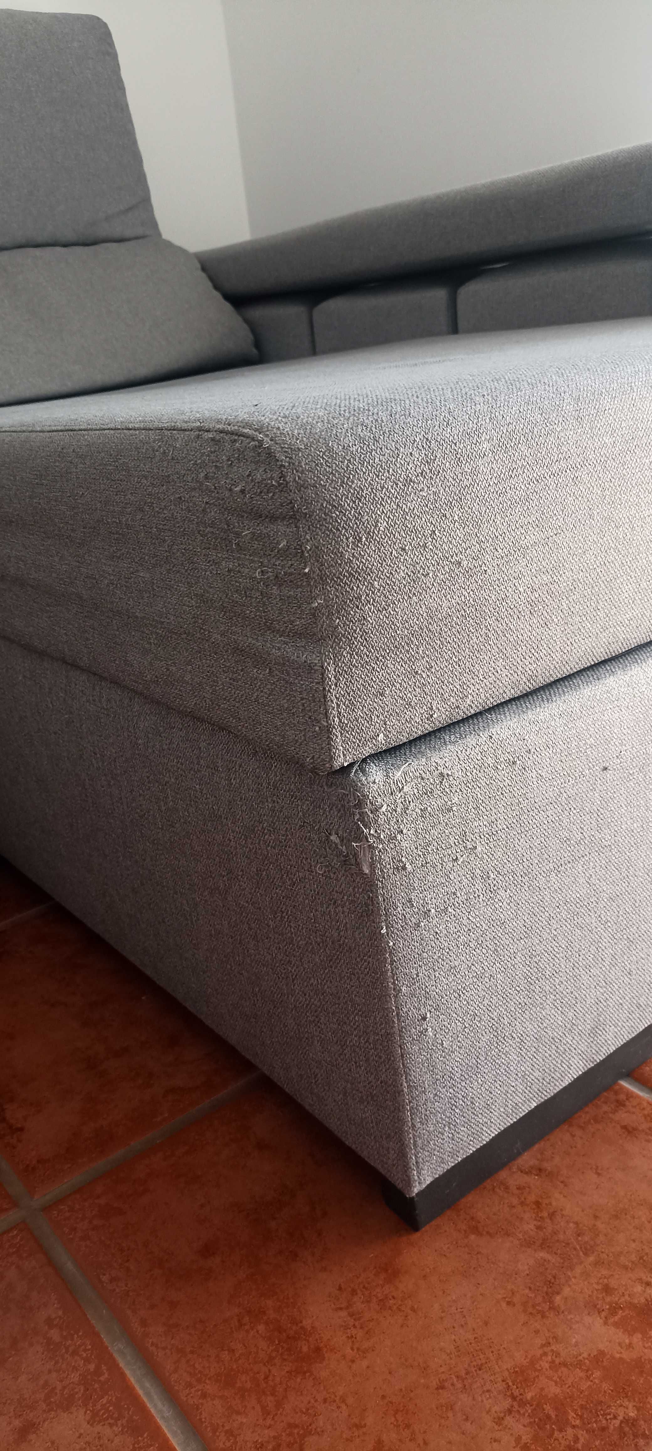 Sofa cinzento chaise longue