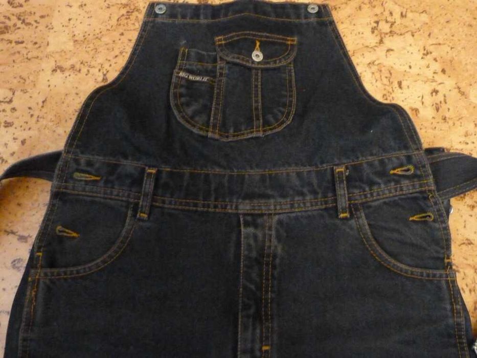 Джинсовий комбинезон