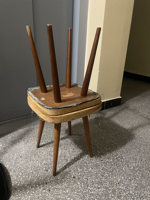 Krzesła stan jak na zdjeciach