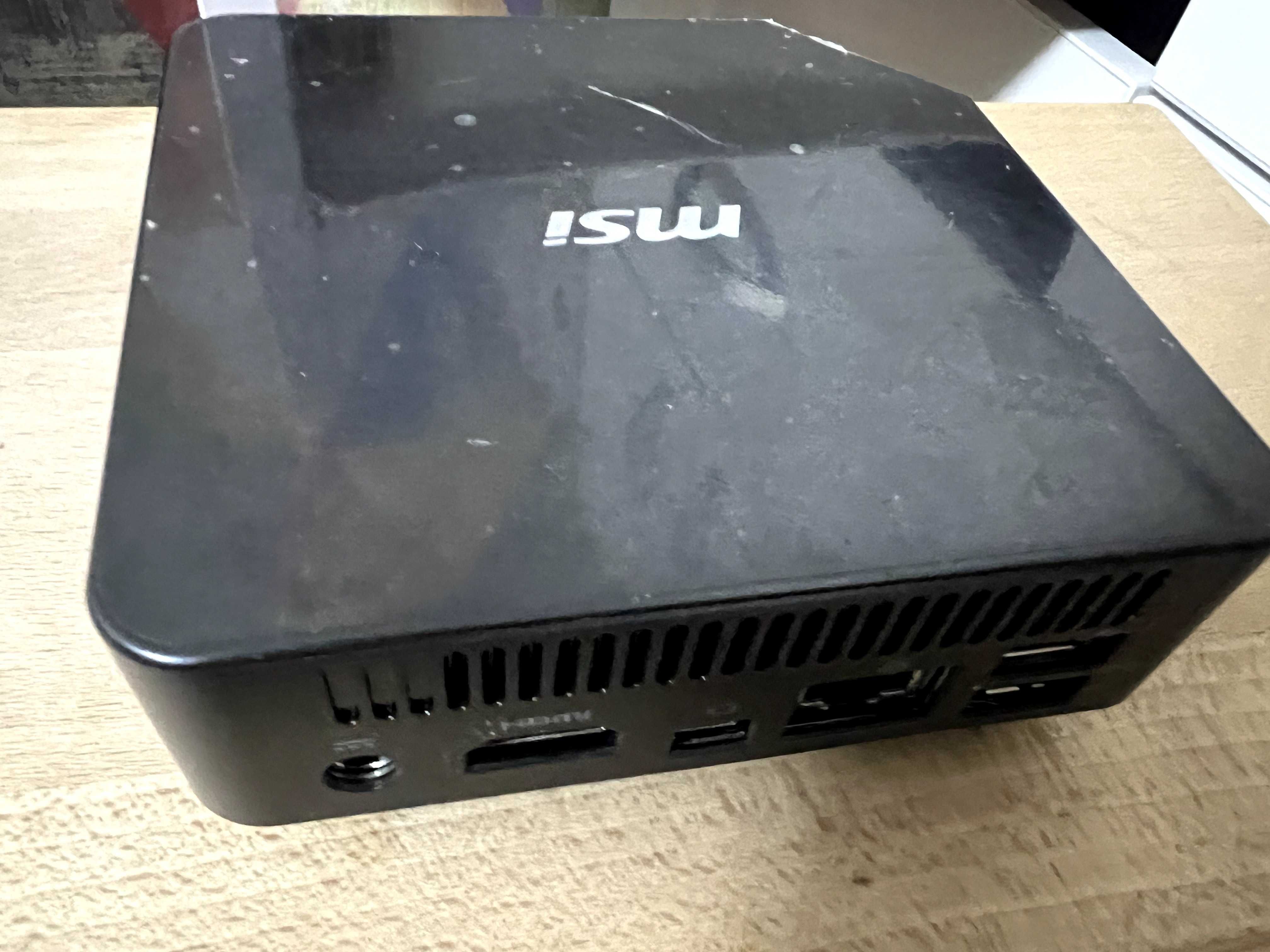 ПК Комп'ютер MSI Cubi 4415U комплект ультракомпактний (є 14 шт.)