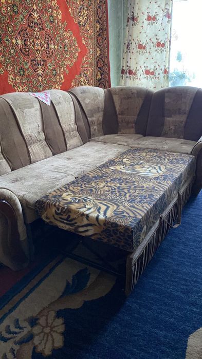 Мʼякий куток диван