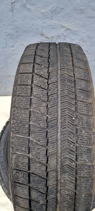 Резина зимняя Bridgestone BLIZZAK