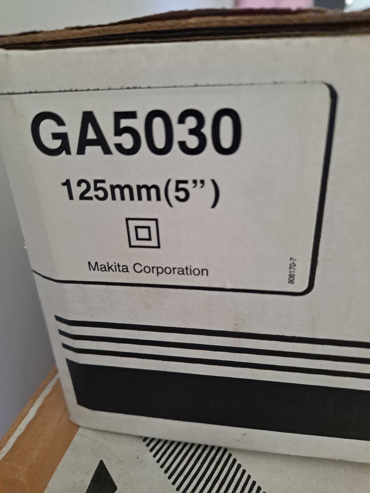 Szlifierka kątowa Makita GA5030 Nowa