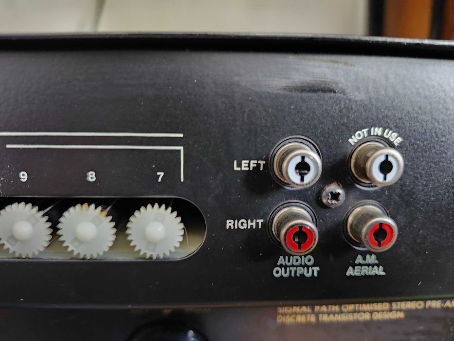 QED T260 Tuner / Sintonizador