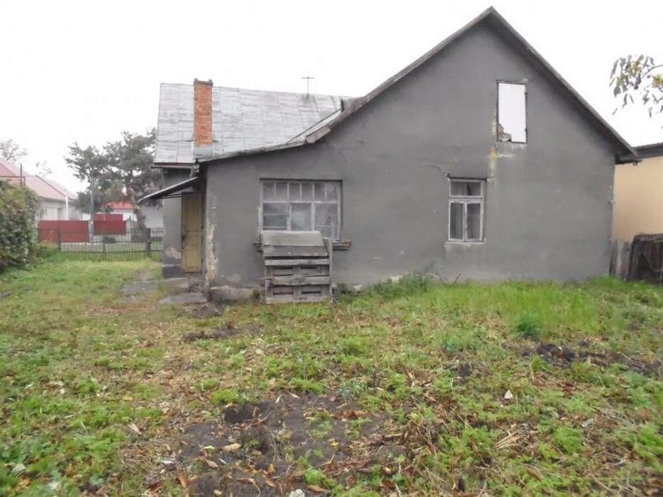 Продаємо будинок під реконструкцію у передмісті Ужгорода