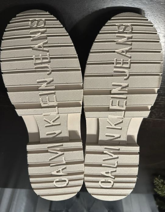 Buty botki sztyblety Calvin Klein rozmiar 43 wkł 28 cm nowe.