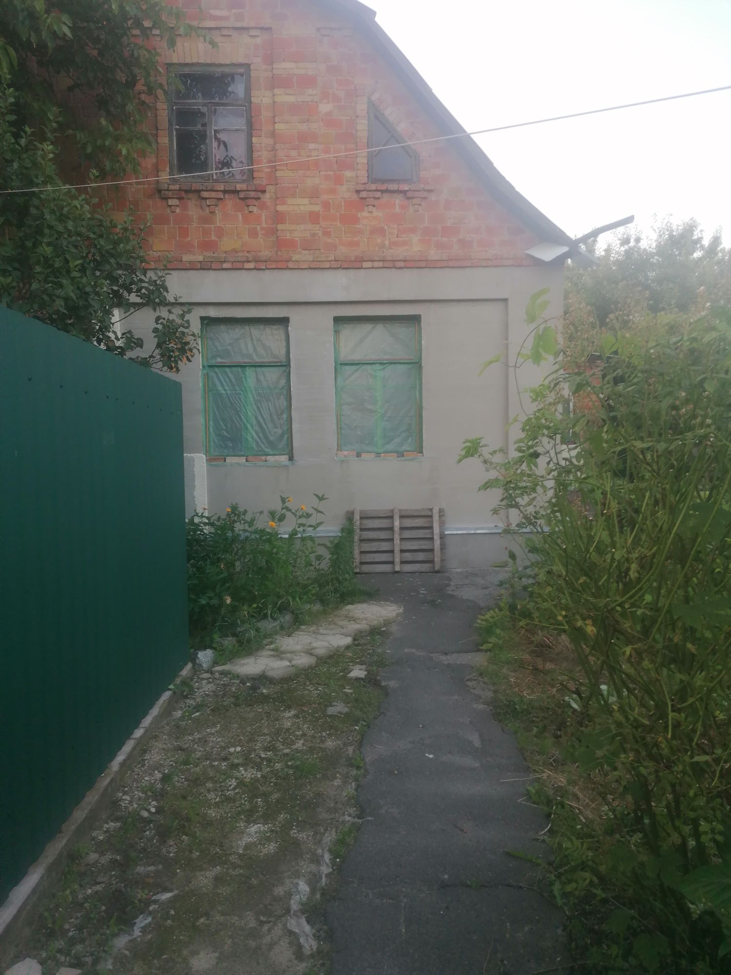 Продам свій будинок в центрі, у с. Крюківщина Київська обл.