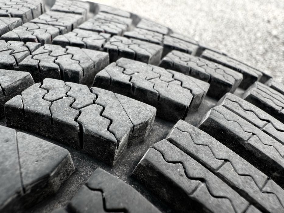 Z21*Zimówki ALU*Opel INSIGNIA"GSi" 235/45/18*DOT2024*5x115*Bridgestone