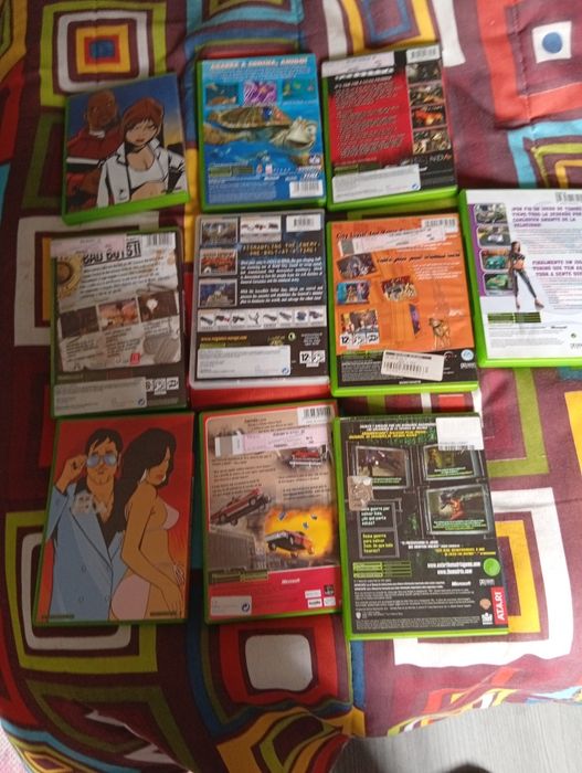 Jogos Xbox e tb capas com os manuais