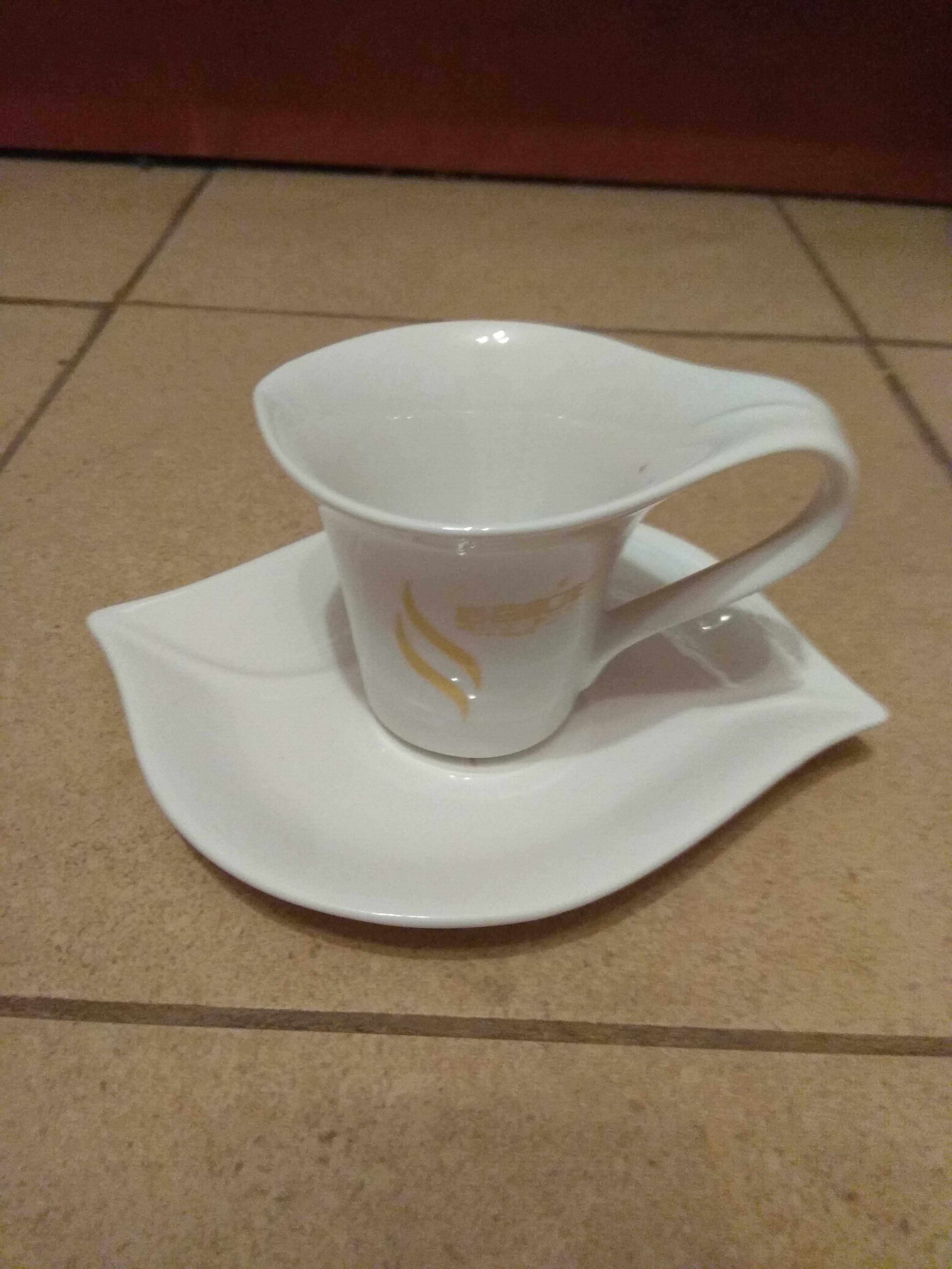 оригинальный подарок: кофейная чашка с блюдцем из китайского фарфора