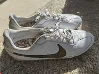 Sapatilhas Nike brancas