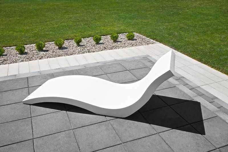Szezlong fotel leżak betonowy do ogrodu na taras
