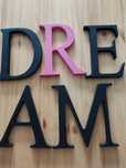 Ozdobny napis DREAM