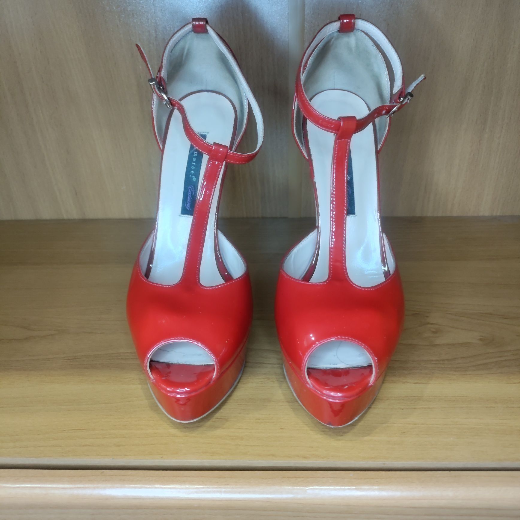 Жіночі туфлі ЭС marsel Червоні 39 розмір