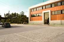 Centro empresarial arrenda escritórios