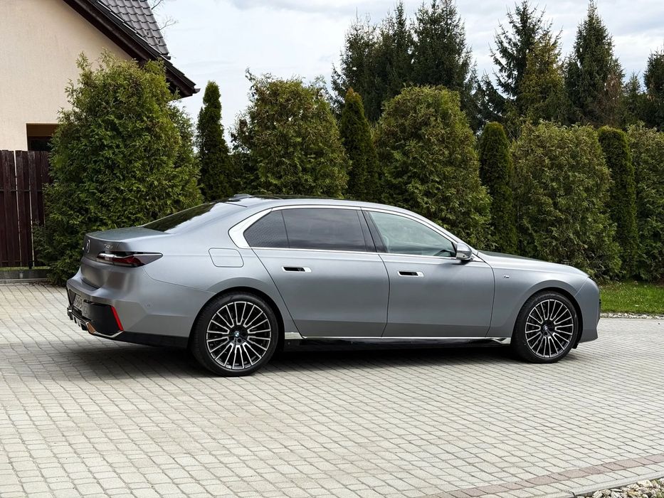 BMW Seria 7 BMW G70 740d xDrive Individual Salon Polska Frozen Pure Grey