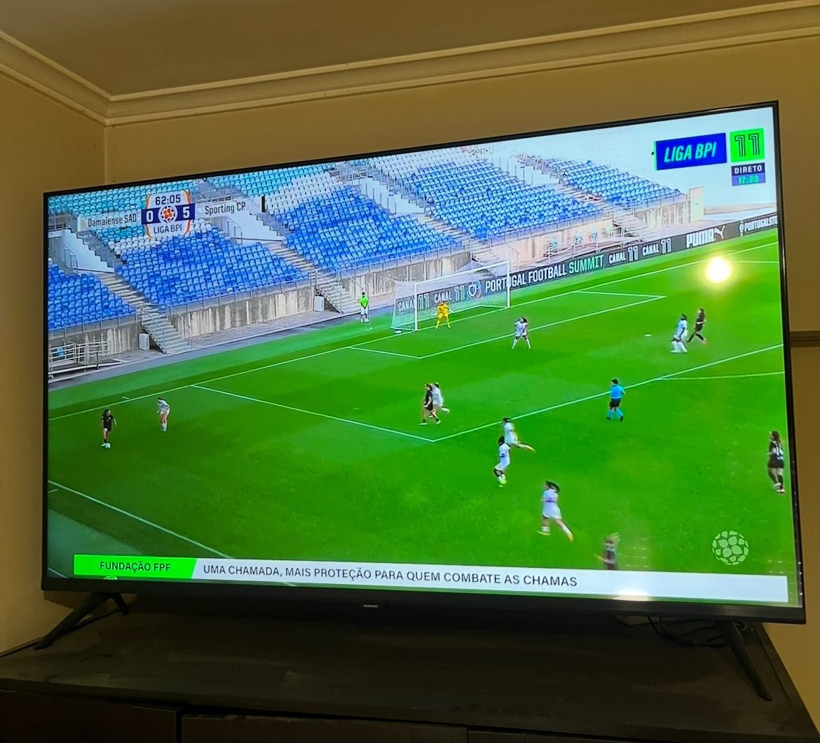 TV SAMSUNG (LED - 50'' - 127 cm - 4K Ultra HD - Smart TV)