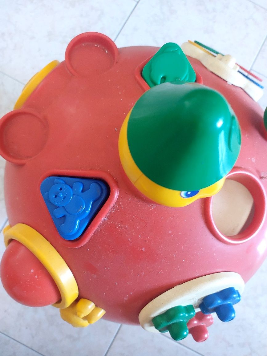 Brinquedo/arrumação para bebé