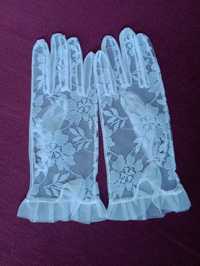 Prześliczne koronkowe rękawiczki komunia