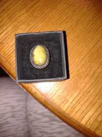 Śliczny pierścionek srebrny 925