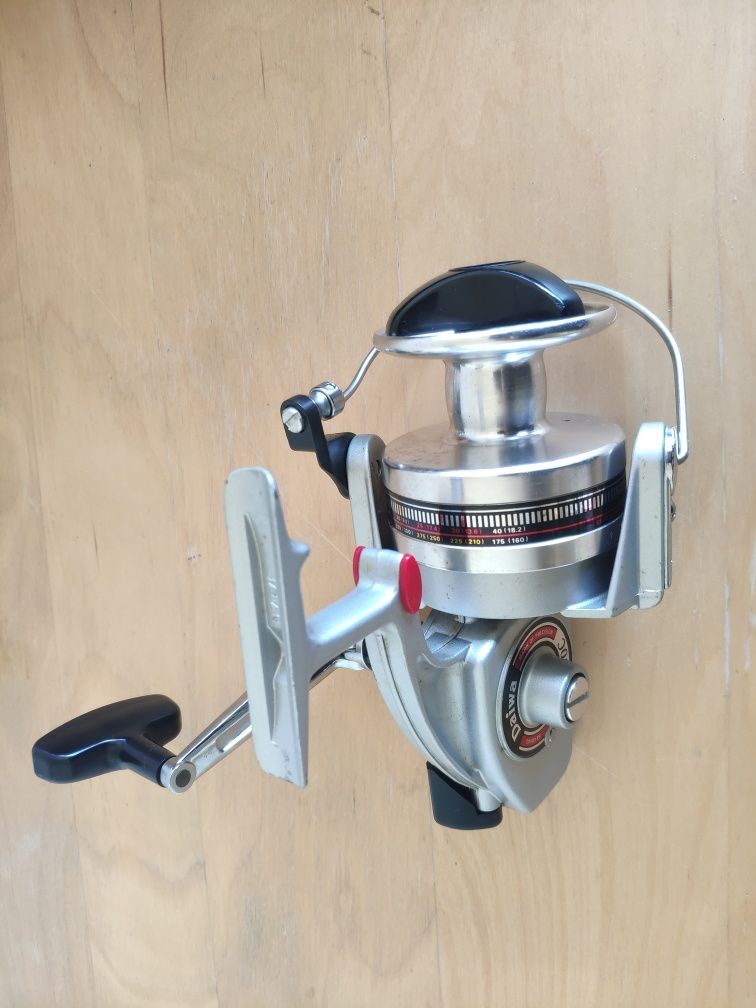 Carreto pesca Daiwa 9000C (novo)