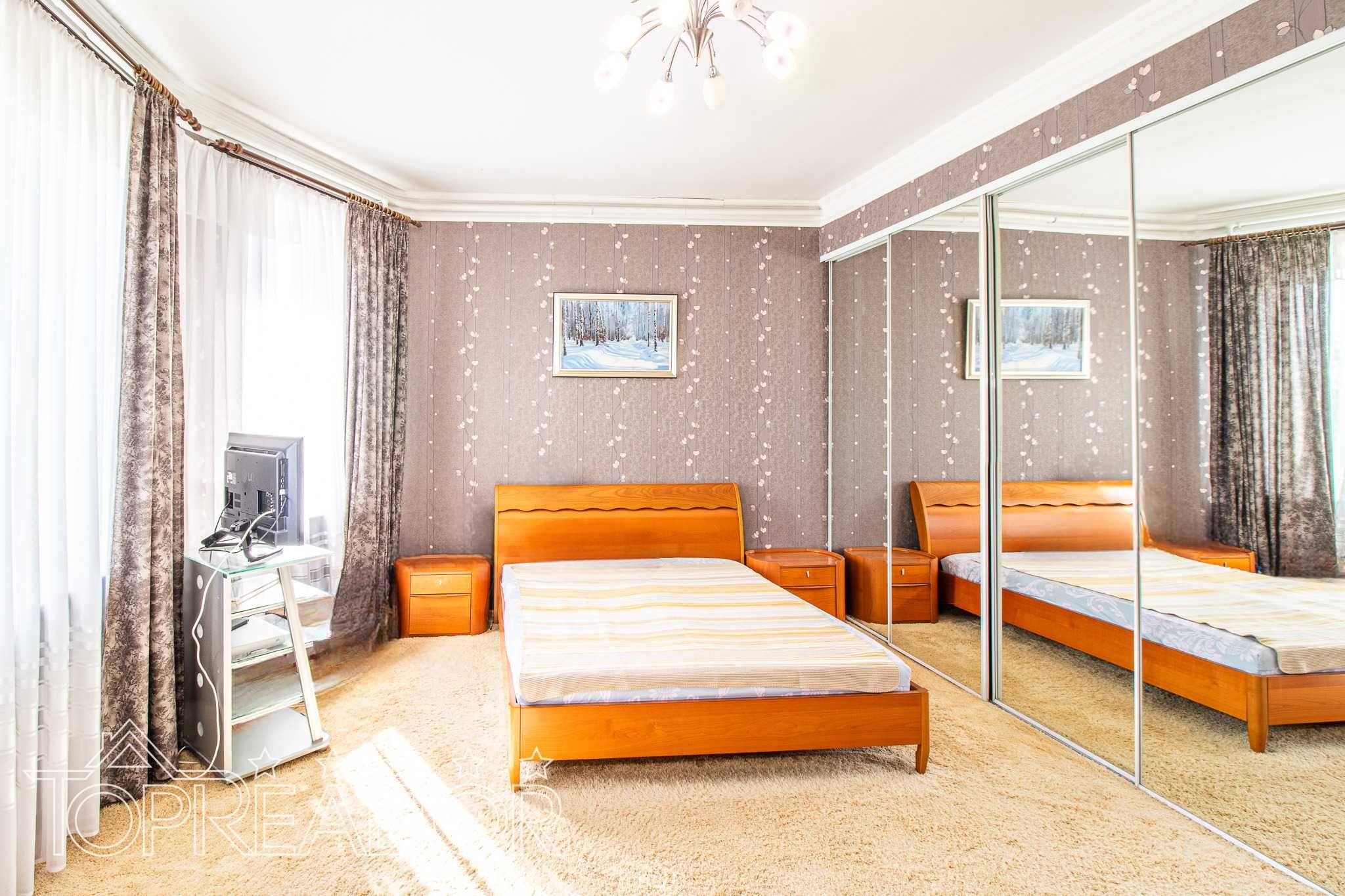 В продаже 2-этажный дом с банькой на Алексеевке (на Олексіївці)!