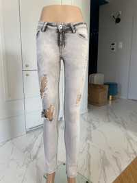 FemeStage Eva Minge jeansy z dziurami
