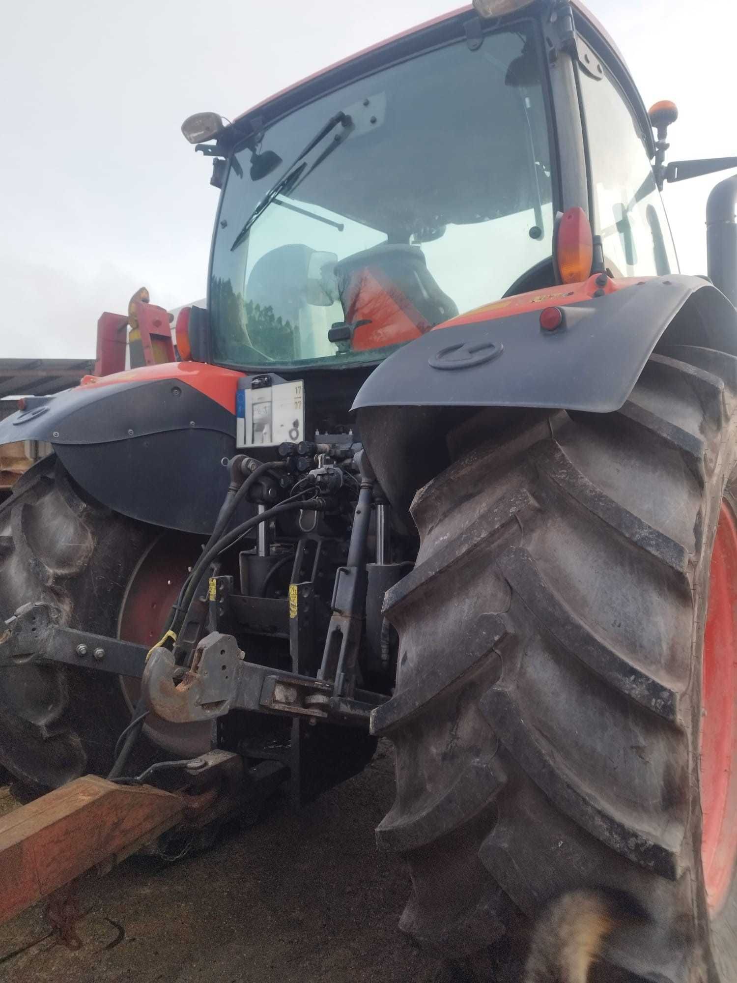 Trator KUBOTA M115GX